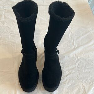 Koolaburra Black Winter Boots with Plush Lining